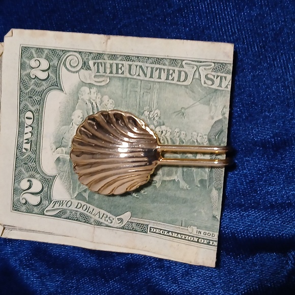 Vintage Shell Oil Money Clip Goldtone - Picture 7 of 7